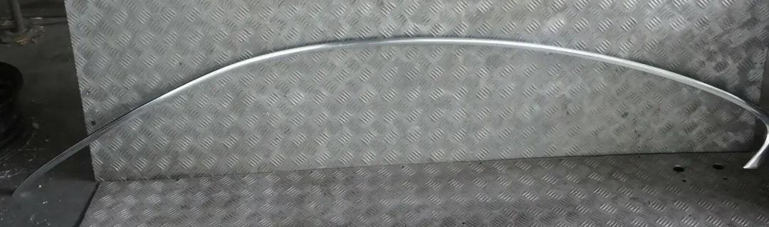 Front Left N/S Roof Frame Trim Strip Chrome to BMW 6 Series E63 with Part number 7008583 BMW 6 Series E63 Front Left N/S Roof Frame Trim Strip Chrome - SKU 7008583 - Part number 7008583