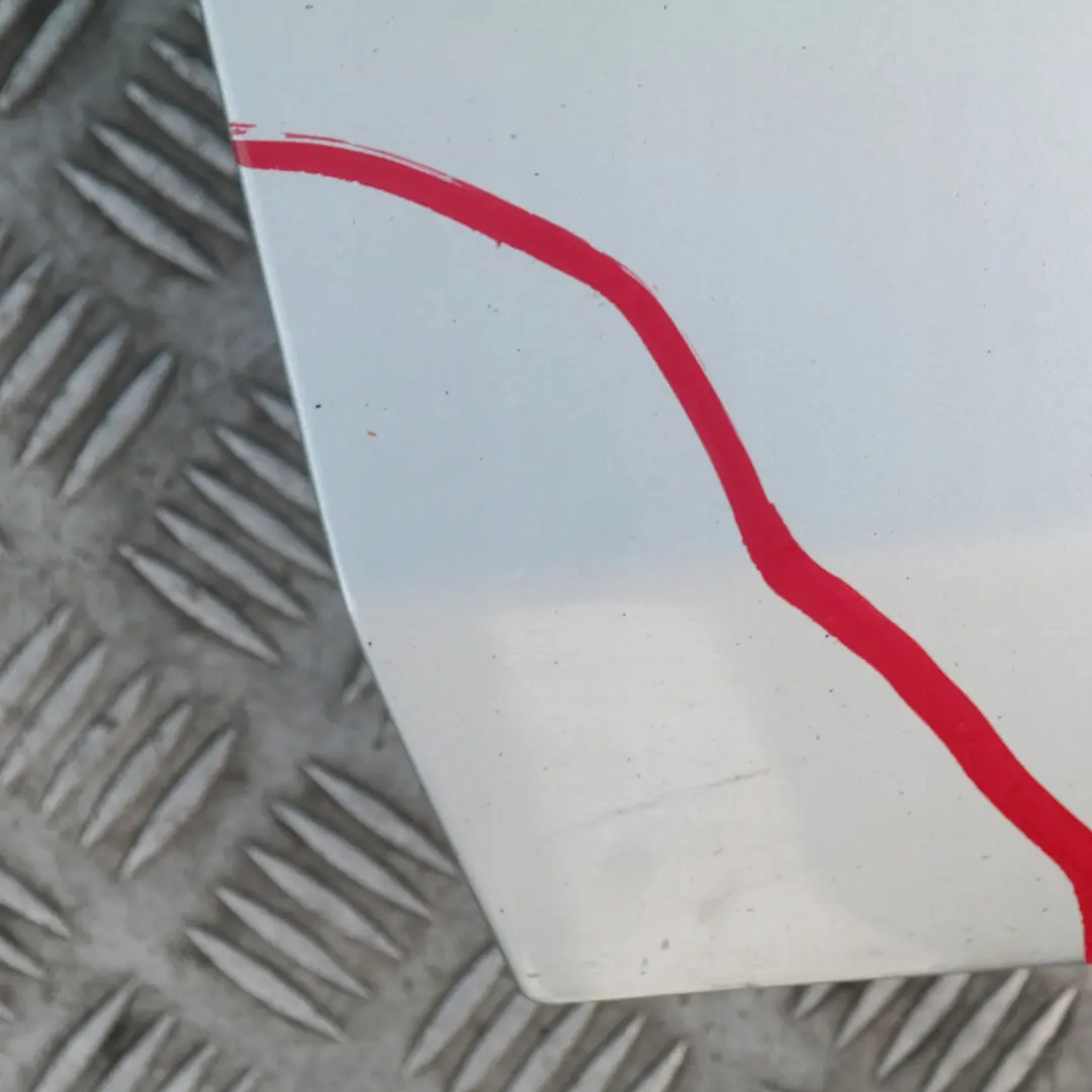 Puerta Delantera Izquierda Titansilber Silber Silver Metallic 354 para BMW E87 E87N con número de pieza 7191011 BMW E87 E87N Puerta Delantera Izquierda Titansilber Silber Silver Metallic 354 - SKU 7191011-TS11 - Número de pieza 7191011