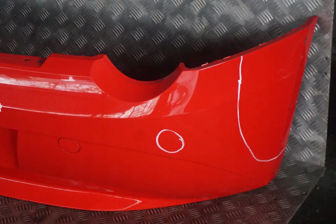 Zderzak tylny tył hellrot do BMW Z4 E85 o numerze 0034437 BMW Z4 E85 Zderzak tylny tył hellrot - SKU 0034437-HELL - Numer Części 0034437