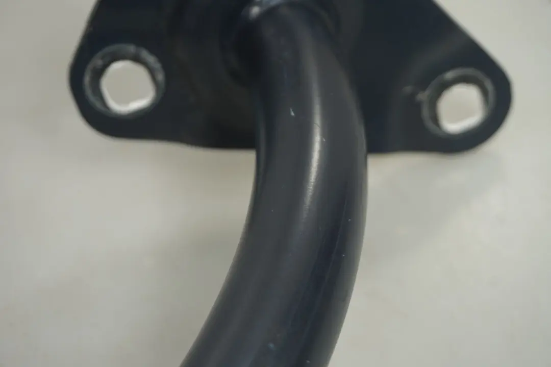 Zawias bagażnika prawy Toledoblau do BMW E65 o numerze 8240340 BMW E65 Zawias bagażnika prawy Toledoblau - SKU 8240340-TDB - Numer Części 8240340