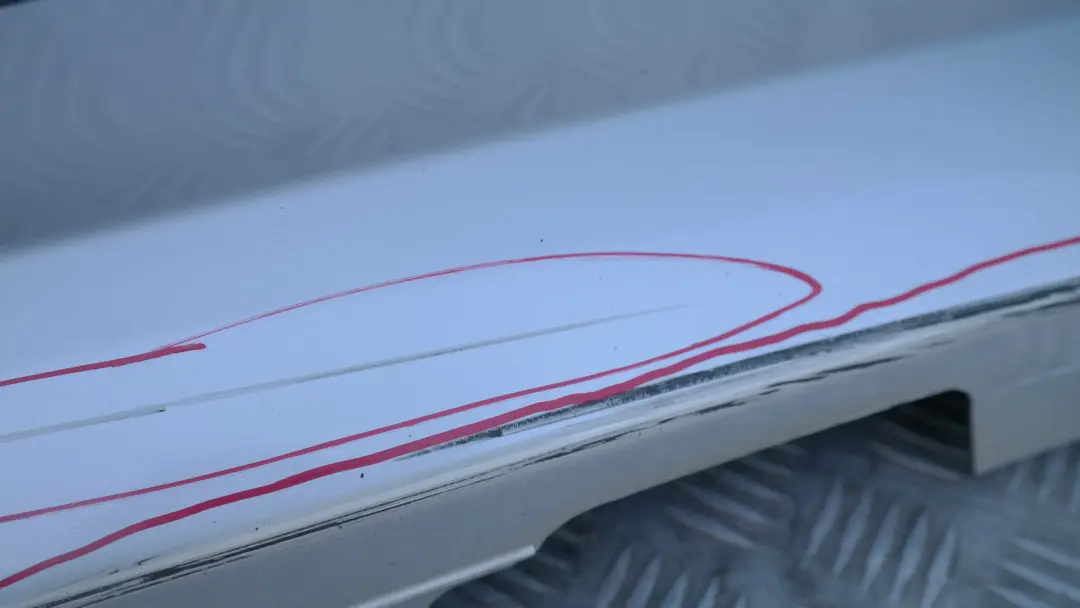 Seitenschwellerleiste Links Titansilber Metallic - 354 für BMW E87N LCI mit Teilenummer 51770036145 BMW E87N LCI Seitenschwellerleiste Links Titansilber Metallic - 354 - SKU 0036145-TS4 - Teilenummer 51770036145