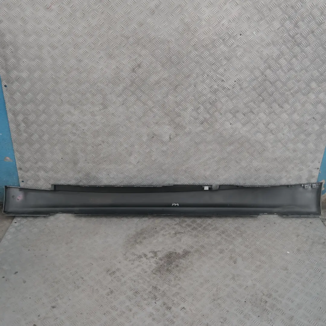 BMW 1 E87 Nakładka próg prawy Quarzblau A18 - SKU 0032948-QB19 - Numer Części 32948