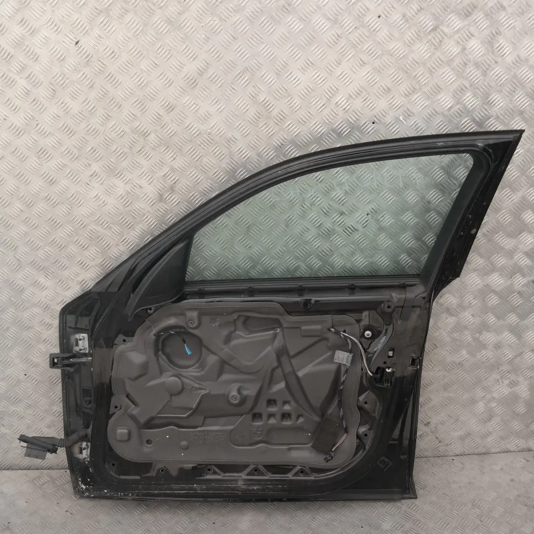 Door Front Right O/S Black Schwarz 2 - 668 BMW 1 SERIES 22 E87 E87N - SKU 7191012-SCH22 - Part number 7191012