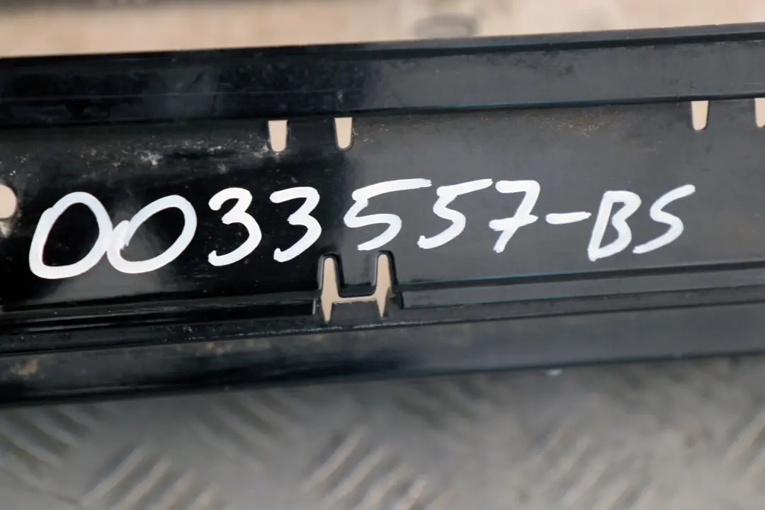 £BMW 1 SERIES E87 E87N M SPORT Sill Strip Side Skirt Left N/S Black Sapphire to with Part number 33557 £BMW 1 SERIES E87 E87N M SPORT Sill Strip Side Skirt Left N/S Black Sapphire - SKU 0033557-BS - Part number 33557
