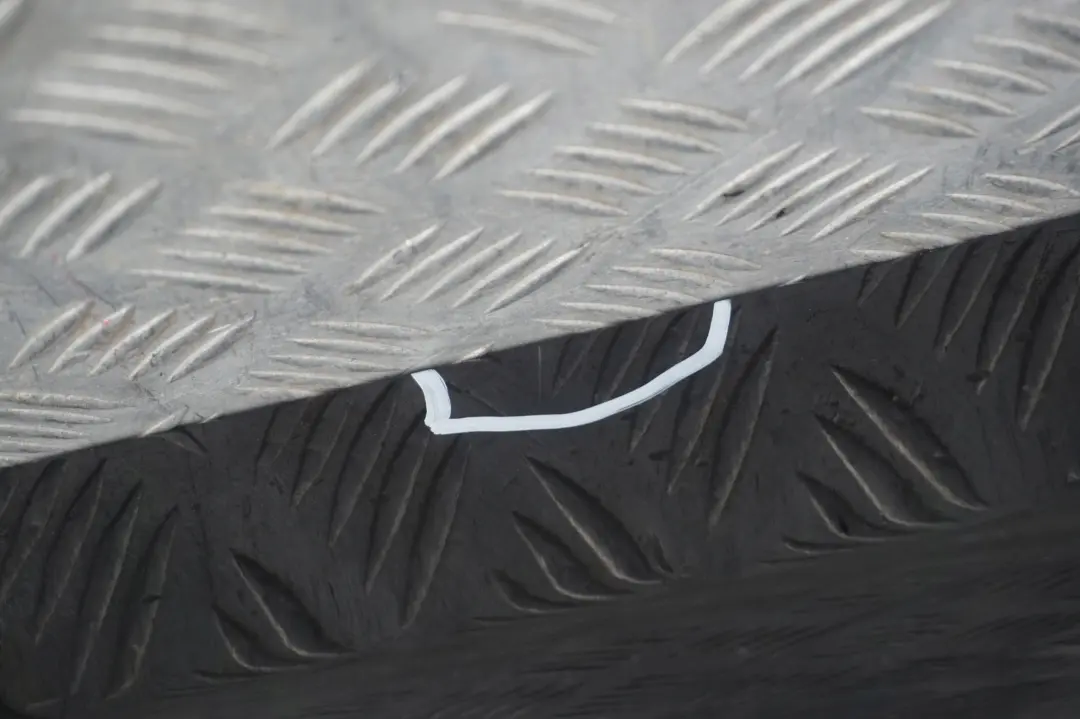 BMW 3 SERIES 8 E90 E91 Sill strip side skirt left N/S Schwarz Black 2 - 668 - SKU 0032951-SCH8 - Part number 32951