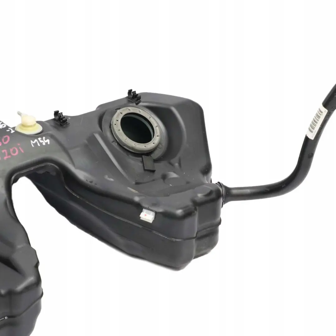 N52 zbiornik paliwa bak 7200079 do BMW E60 525i o numerze 7200076 BMW E60 525i N52 zbiornik paliwa bak 7200079 - SKU 7200076 - Numer Części 7200076