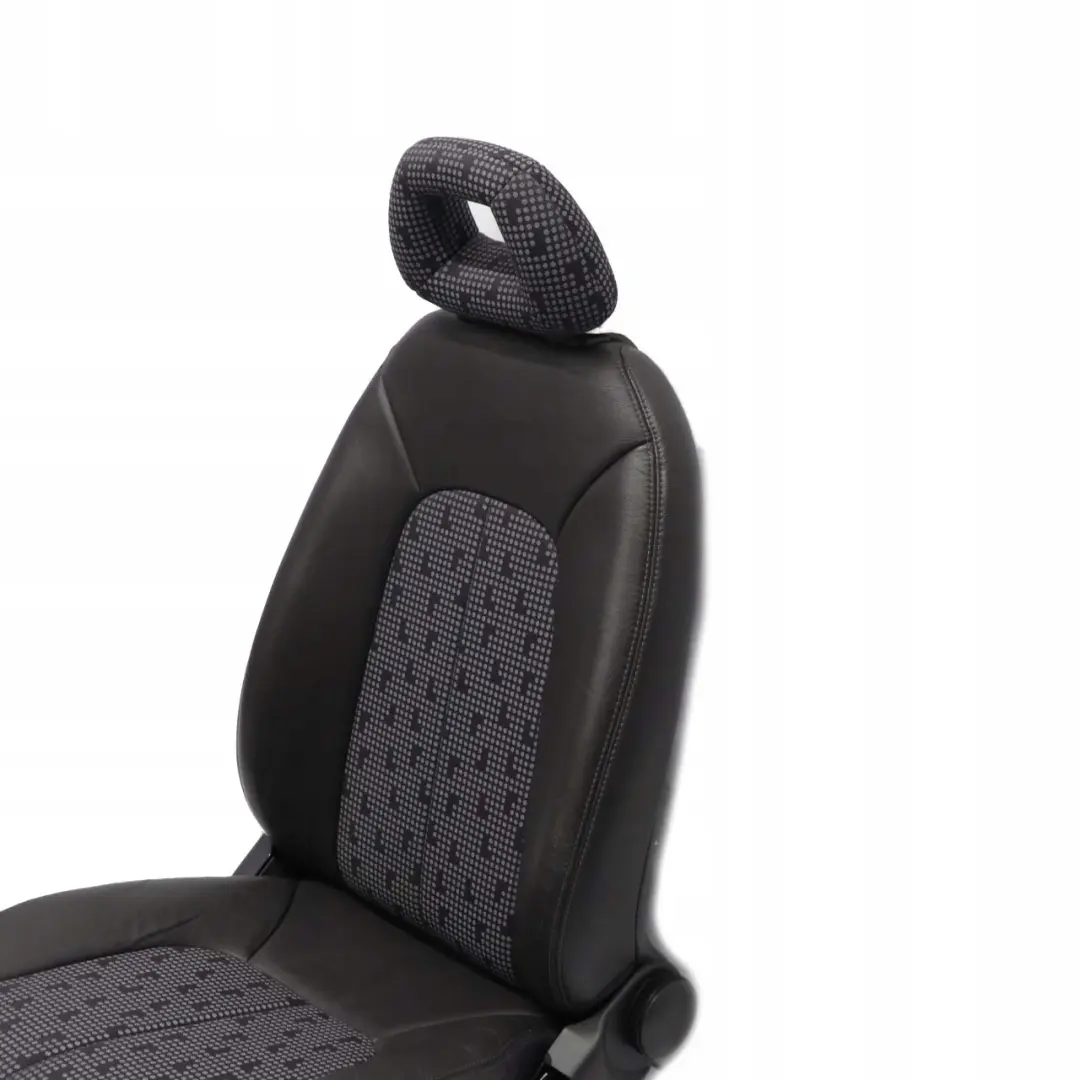 Tela / Cuero Asiento Delantero Derecho Gris Pizarra Magnum Dali para Mercedes W168 con número de pieza A1689140116 Mercedes W168 Tela / Cuero Asiento Delantero Derecho Gris Pizarra Magnum Dali - SKU A1689140116-2 - Número de pieza A1689140116