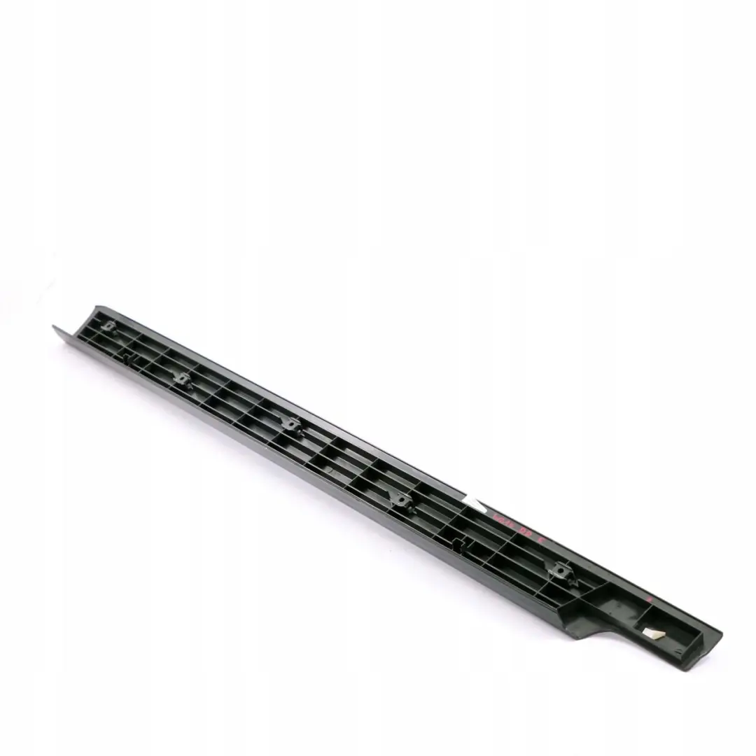 W414 Porta posteriore destra Porta scorrevole Ingresso Ledge Trim per Mercedes Vaneo con numero di parte A4146860374 Mercedes Vaneo W414 Porta posteriore destra Porta scorrevole Ingresso Ledge Trim - SKU A4146860374 - Numero di parte A4146860374