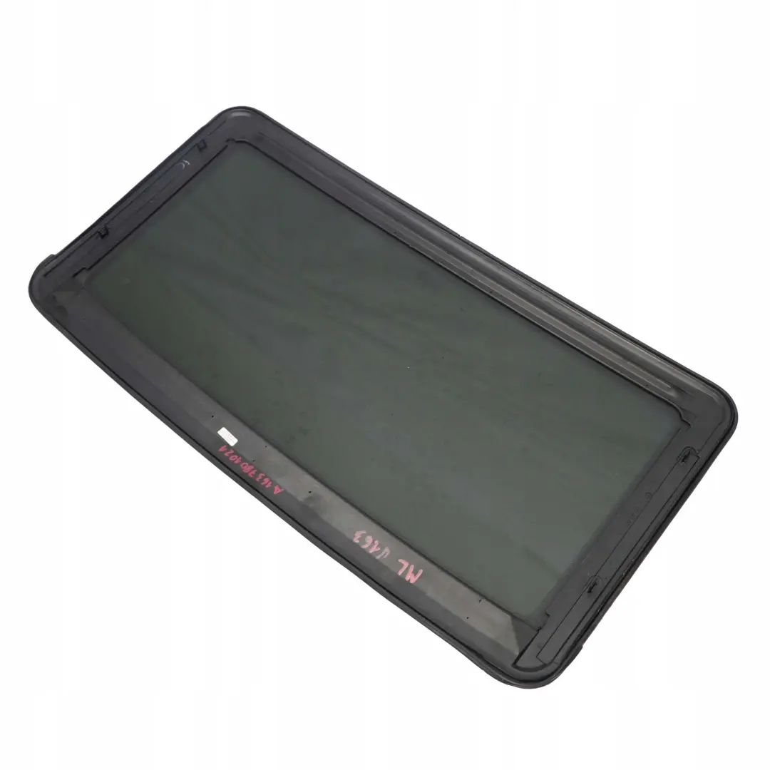 Techo corredizo Techo solar Ventana Panel De vidrio AS3 para Mercedes W163 con número de pieza A1637801021 Mercedes W163 Techo corredizo Techo solar Ventana Panel De vidrio AS3 - SKU A1637801021 - Número de pieza A1637801021