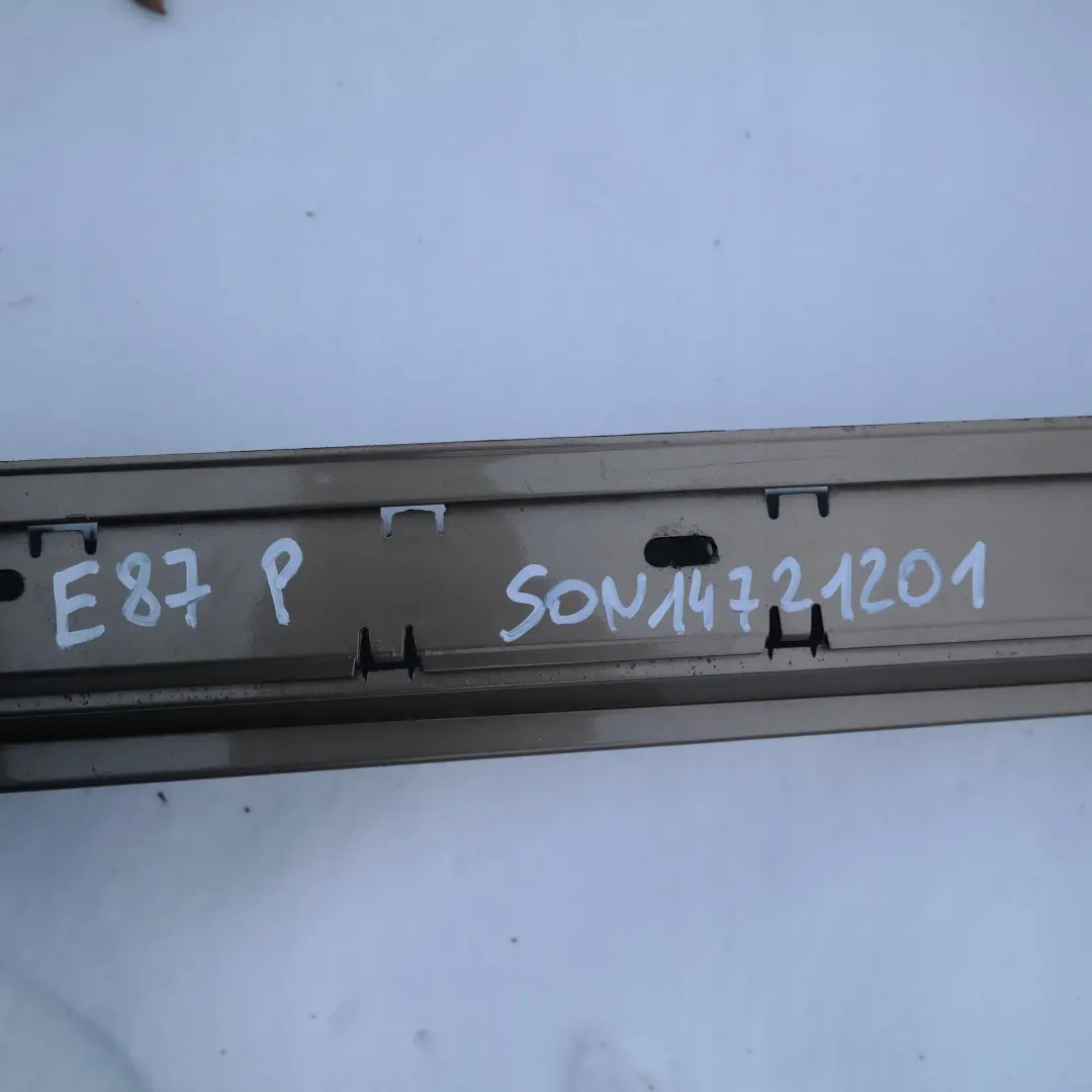 Sill Strip Side Skirt Right Sonora Metallic - A23 para BMW E87 con número de pieza 51770032948 BMW E87 Sill Strip Side Skirt Right Sonora Metallic - A23 - SKU 0032948-SON - Número de pieza 51770032948