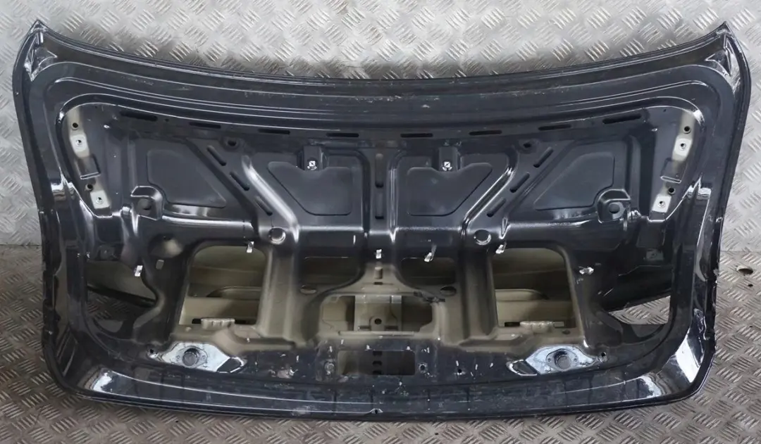 Boot Trunk Lid Tailgate Schwarz 2 Black - 668 to BMW 3 Series F30 F80 M3 Rear with Part number 7288757 BMW 3 Series F30 F80 M3 Rear Boot Trunk Lid Tailgate Schwarz 2 Black - 668 - SKU 7288757-SCH - Part number 7288757
