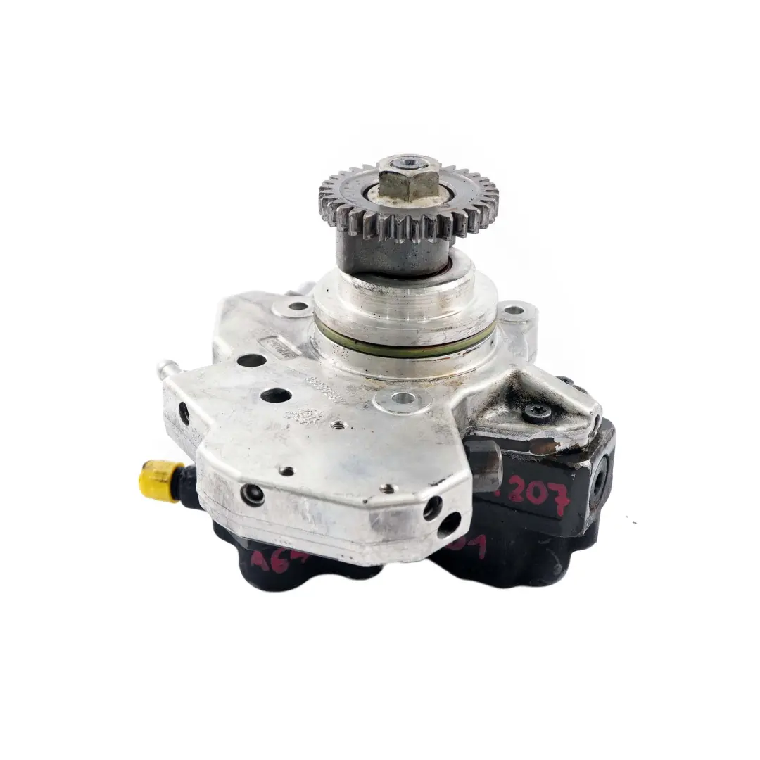 Mercedes-Benz Clase E W207 W212 OM642 Bomba combustible alta presión para con número de pieza A6420701201 Mercedes-Benz Clase E W207 W212 OM642 Bomba combustible alta presión - SKU A6420701201 - Número de pieza A6420701201