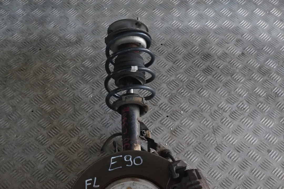 BMW E90 330d M57N2 Delantero Izquierdo Muelle Strut Freno Pierna Suspension - SKU 6786001-1 - Número de pieza 6786001