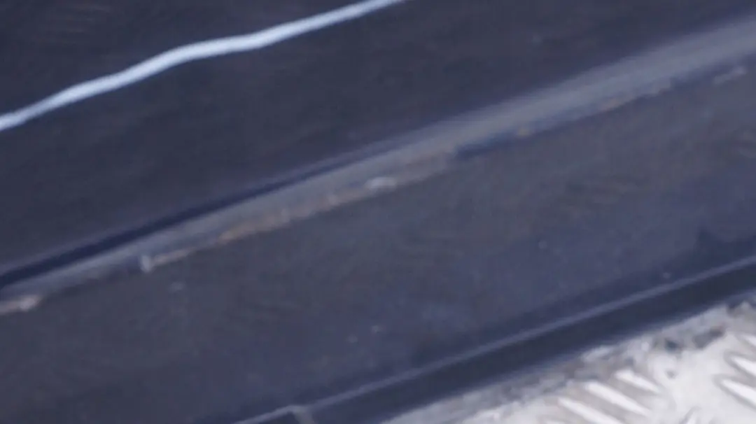 Puerta Sill Side Cover Faldon Derecho Orientblau Azul 317 para BMW E60 E61 1 con número de pieza 150278 BMW E60 E61 1 Puerta Sill Side Cover Faldon Derecho Orientblau Azul 317 - SKU 0150278-OB1 - Número de pieza 150278