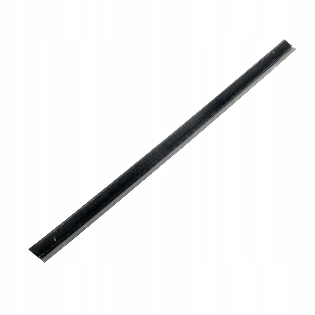BMW E36 Berlina Touring Burlete Interior Puerta Trasera Derecha Negro - SKU 8174766 - Número de pieza 8174766