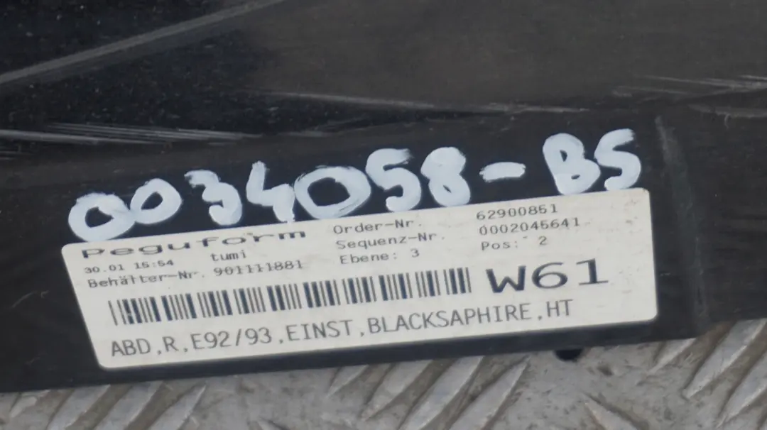 Listello Portiera Verniciato Destro Nero Black Sapphire Met. 478 per BMW E92 E93 con numero di parte 0034058 BMW E92 E93 Listello Portiera Verniciato Destro Nero Black Sapphire Met. 478 - SKU 0034058-BS - Numero di parte 0034058