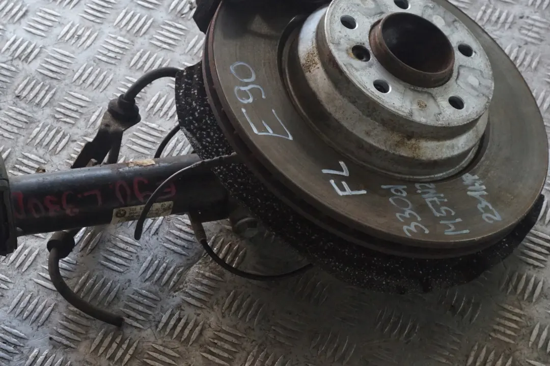 M57N2 Delantero Izquierdo Muelle Strut Freno Pierna Suspension para BMW E90 330d con número de pieza 6786001 BMW E90 330d M57N2 Delantero Izquierdo Muelle Strut Freno Pierna Suspension - SKU 6786001-1 - Número de pieza 6786001