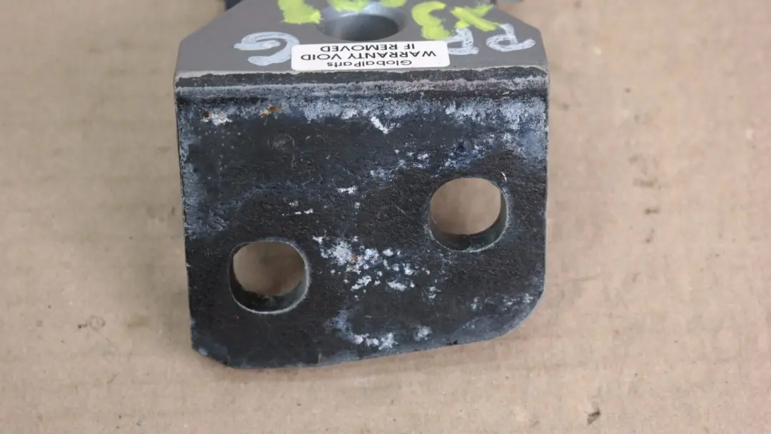 Zawias drzwi górny prawy do BMW E83 X3 o numerze 3402820 BMW E83 X3 Zawias drzwi górny prawy - SKU 3422370-SBG - Numer Części 3402820