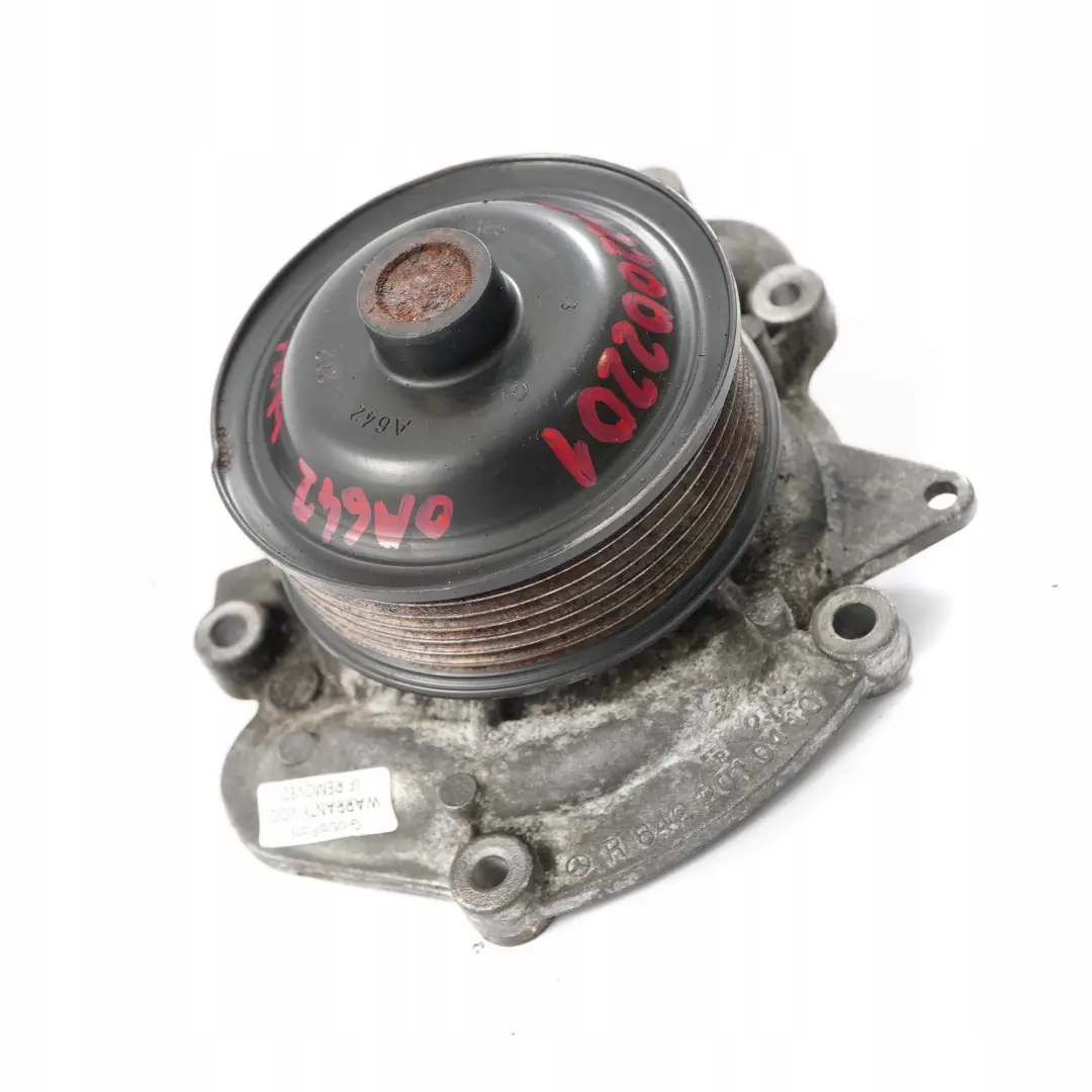 OM642 Pompa wody do Mercedes W164 W211 W212 o numerze A6422002201 Mercedes W164 W211 W212 OM642 Pompa wody - SKU A6422002201 - Numer Części A6422002201