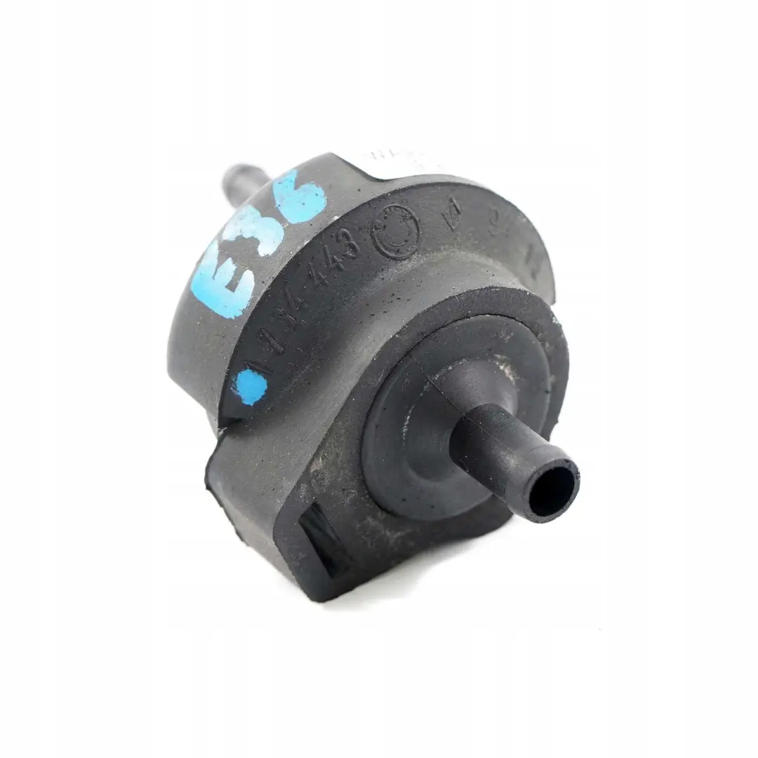 Bracket Ventilation Valve Fuel Tank to BMW 3 Series E36 with Part number 1734443 BMW 3 Series E36 Bracket Ventilation Valve Fuel Tank - SKU 1734443 - Part number 1734443