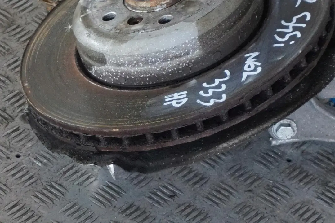BMW E60 545i Molla Sospensioni Cuscinetto Perno Pinza Freno Davanti Destra - SKU 6766994 - Numero di parte 6766994