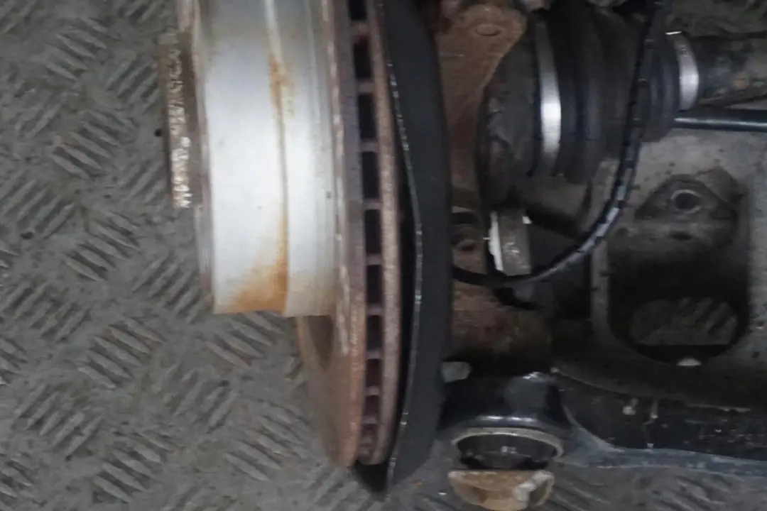 N47 Essieu Arriere Support de Roue Pivotement Arriere Gauche pour BMW 3 E90 320d à propos du numéro de pièce 6774809 BMW 3 E90 320d N47 Essieu Arriere Support de Roue Pivotement Arriere Gauche - SKU 6774809-20 - Numéro de pièce 6774809