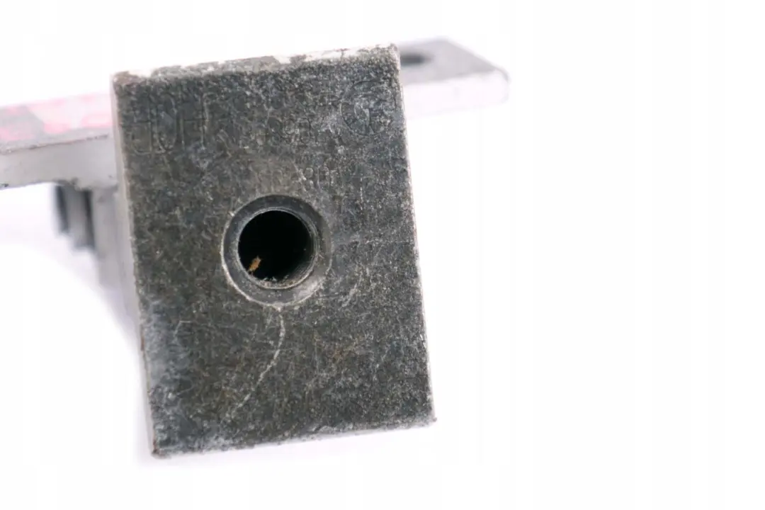 Zawias Drzwi Tył Tylnych Prawy 7068088 do BMW E60 E61 o numerze 7201304 BMW E60 E61 Zawias Drzwi Tył Tylnych Prawy 7068088 - SKU 7201304-TS - Numer Części 7201304