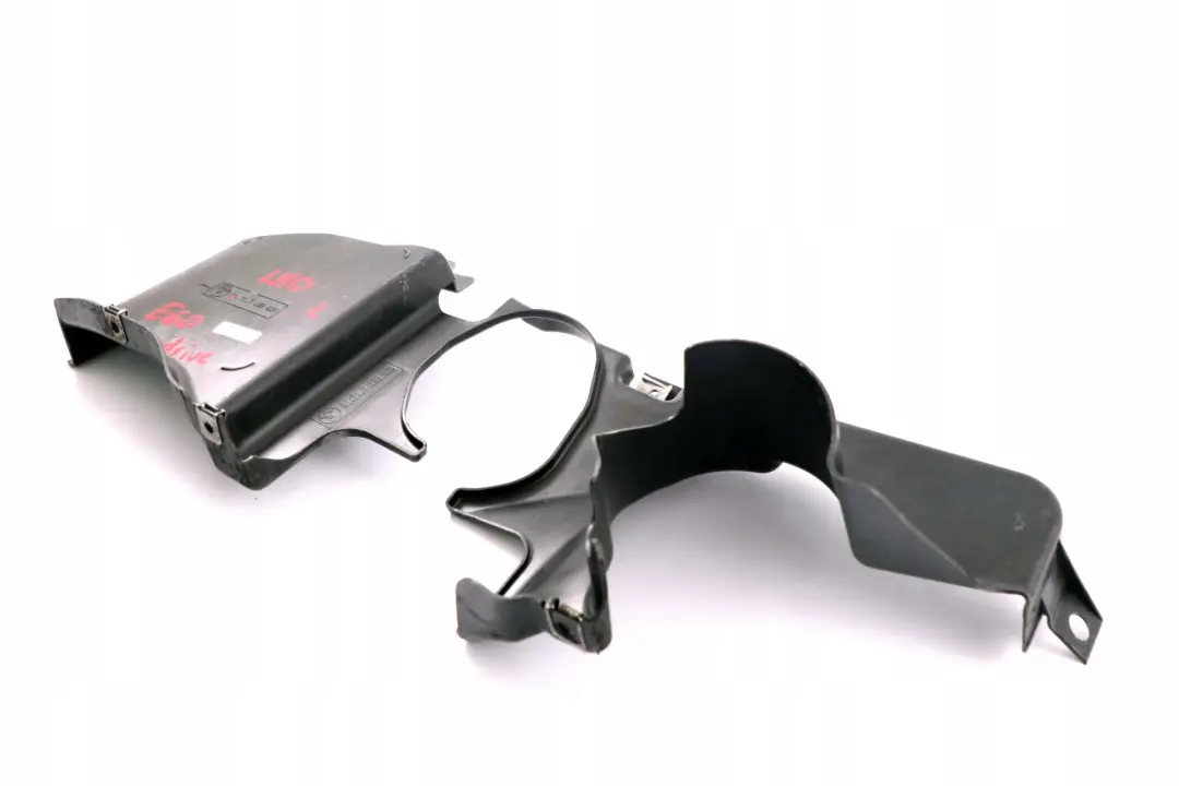 Osłona przekładni kierowniczej X-DRIVE do BMW E60 E61 o numerze 7130332 BMW E60 E61 Osłona przekładni kierowniczej X-DRIVE - SKU lhd-7203991 - Numer Części 7130332