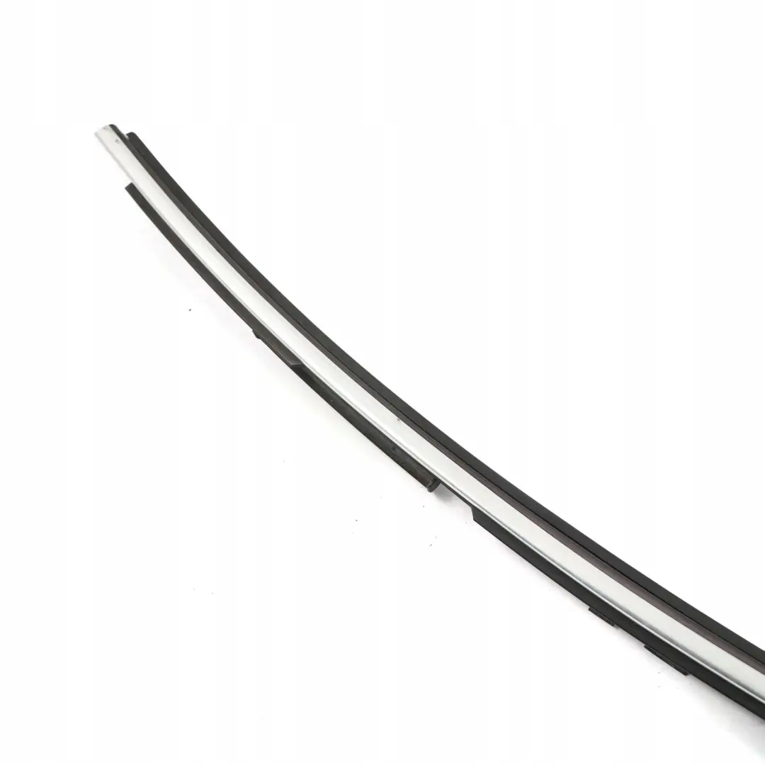 Mercedes Clase CLK W208 Trasera Derecha O / Cuarto Ventana Marco Tira De Cromo - SKU A2086700887 - Número de pieza A2086700887