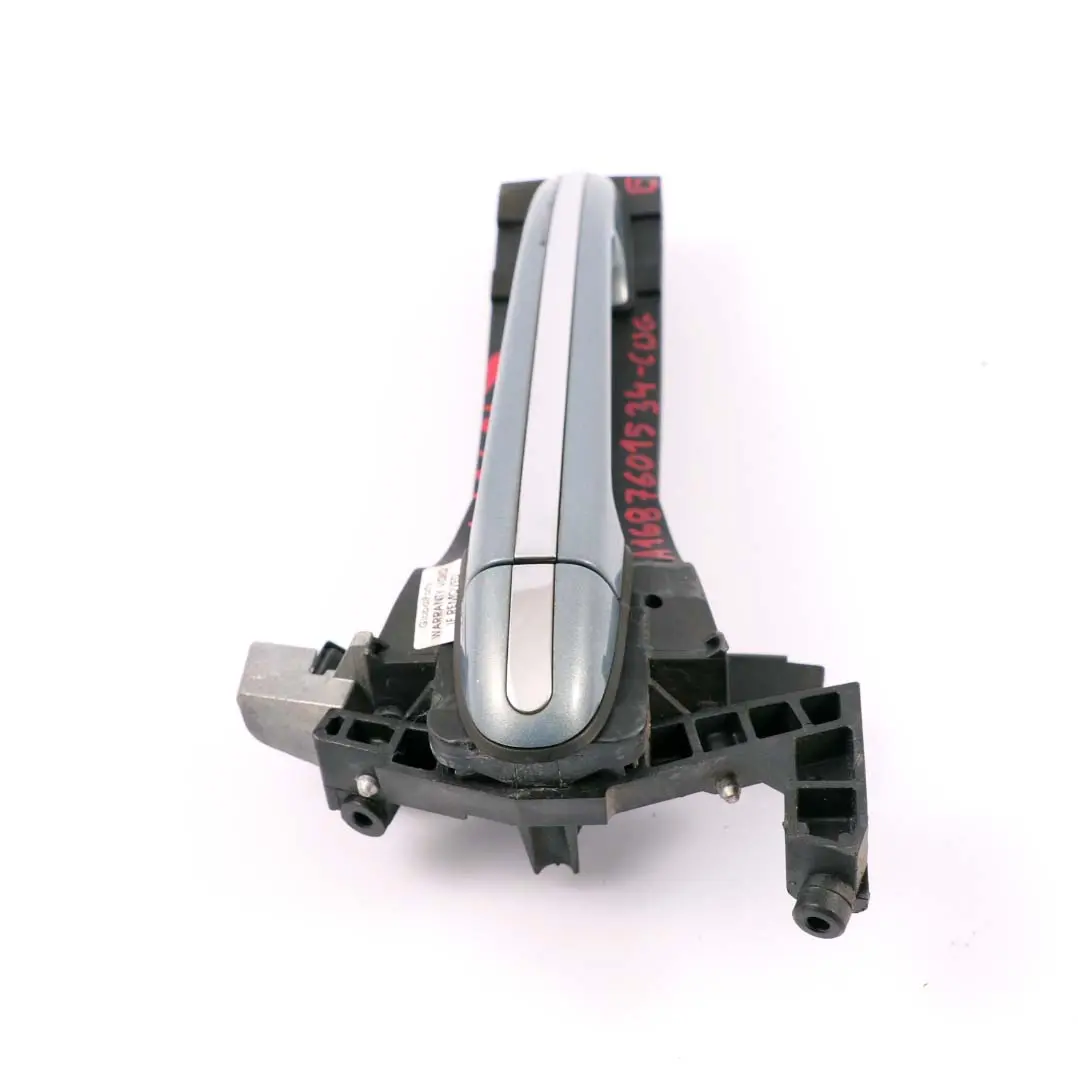 Maniglia porta posteriore sinistra N/S Grigio Cumulo - 757 per Mercedes W168 con numero di parte A1687601534 Mercedes W168 Maniglia porta posteriore sinistra N/S Grigio Cumulo - 757 - SKU A1687601534-CUG - Numero di parte A1687601534