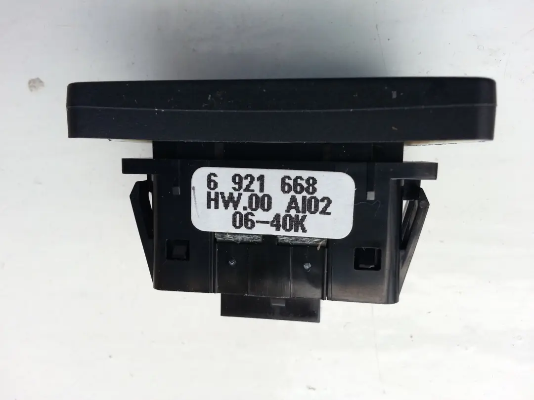 Menu Switch Boton Consola Central para BMW E60 E61 E63 E64 con número de pieza 6921668 BMW E60 E61 E63 E64 Menu Switch Boton Consola Central - SKU 6921668 - Número de pieza 6921668