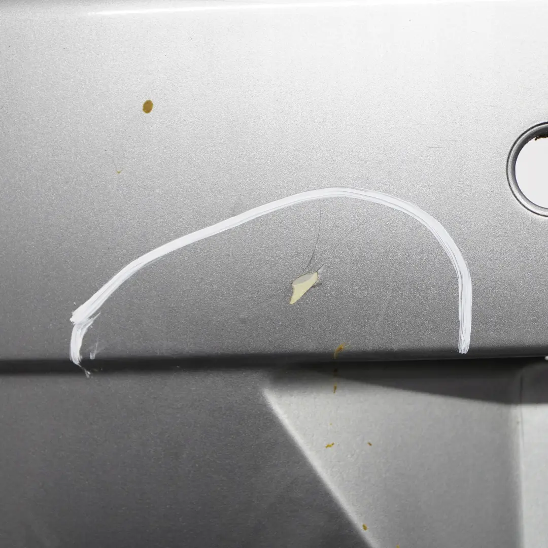 Zderzak tylny tył pdc Silbergrau do BMW E63 E64 o numerze 0154958 BMW E63 E64 Zderzak tylny tył pdc Silbergrau - SKU 0154958-SBG - Numer Części 0154958