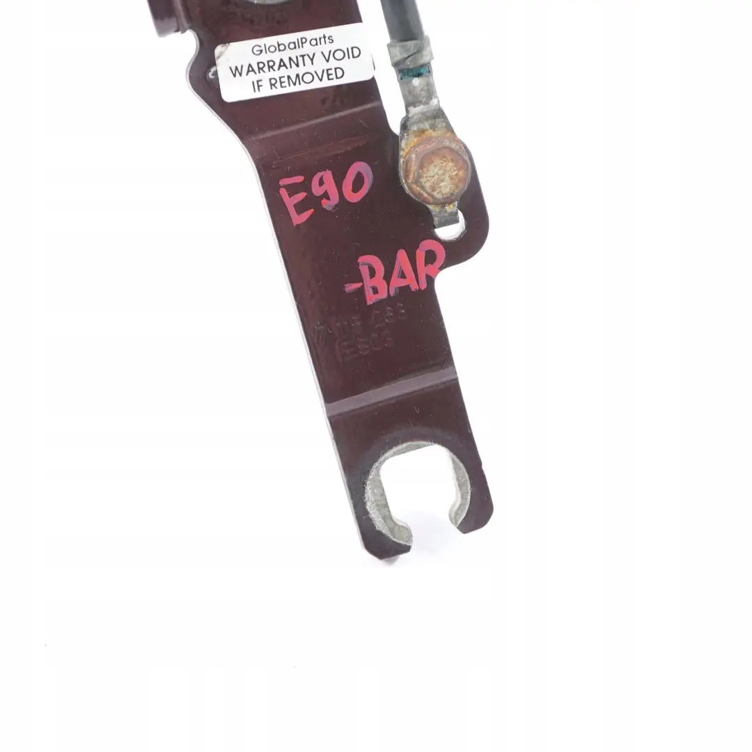 Cardine Lembo Anteriore SX Rosso Barbera Rosso - A39 per BMW E90 E91 con numero di parte 7115263 BMW E90 E91 Cardine Lembo Anteriore SX Rosso Barbera Rosso - A39 - SKU 7115263-BAR - Numero di parte 7115263