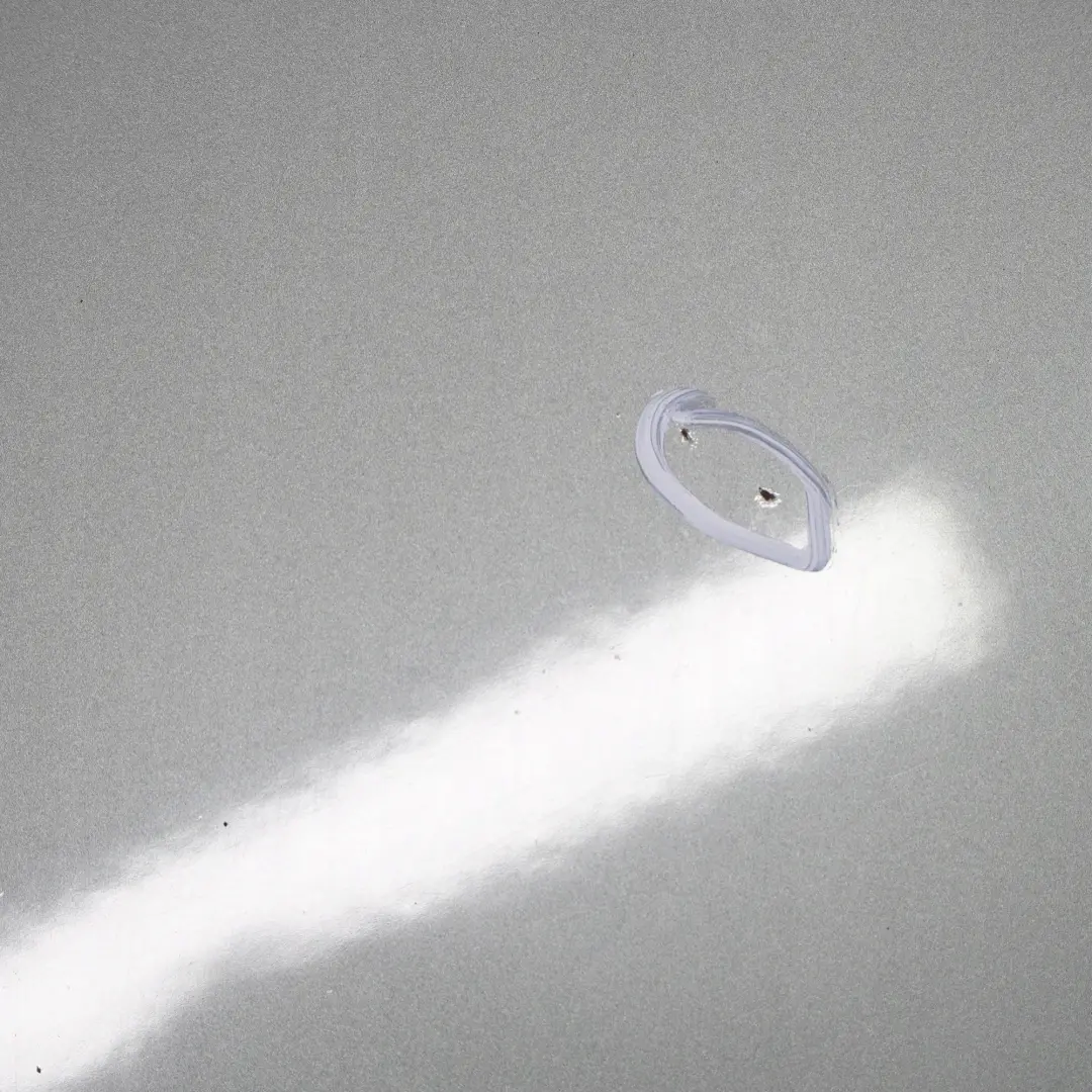 Maska pokrywa silnika Arktis Metallic do BMW E90 E91 o numerze 41617140729 BMW E90 E91 Maska pokrywa silnika Arktis Metallic - SKU 7140729-Am - Numer Części 41617140729