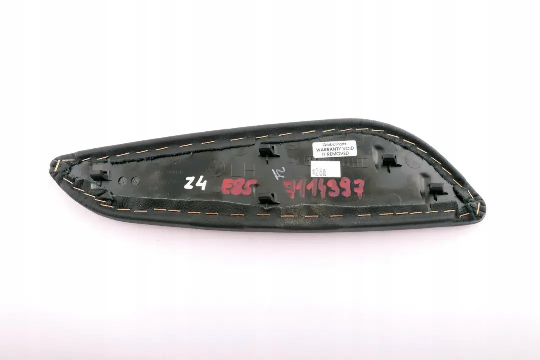 Consola Central Panel Izquierdo Cuero Negro para BMW Z4 Serie E85 E86 Roadster con número de pieza 7114397 BMW Z4 Serie E85 E86 Roadster Consola Central Panel Izquierdo Cuero Negro - SKU 7114397 - Número de pieza 7114397