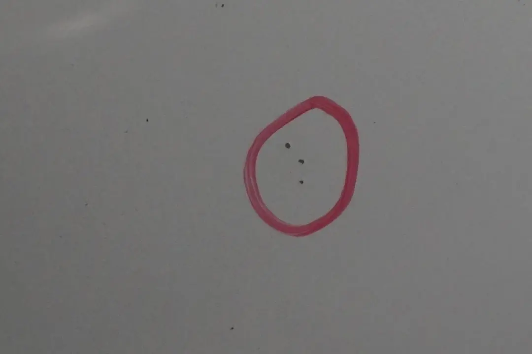 Capo Panel embellecedor del capo Plata Polar Metalizado - 761 para Mercedes W168 con número de pieza A1688800657 Mercedes W168 Capo Panel embellecedor del capo Plata Polar Metalizado - 761 - SKU A1688800657-PS - Número de pieza A1688800657