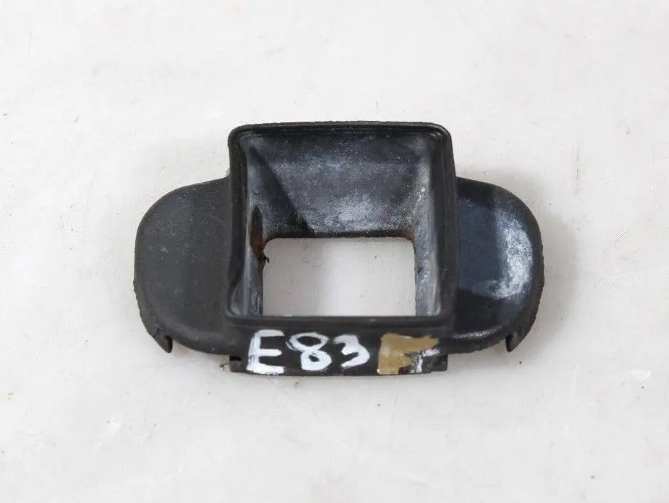 Dichtung Türbremse vorne 5121 für BMW X3 E46 E83 E83 LCI mit Teilenummer 8208647 BMW X3 E46 E83 E83 LCI Dichtung Türbremse vorne 5121 - SKU 8208647 - Teilenummer 8208647