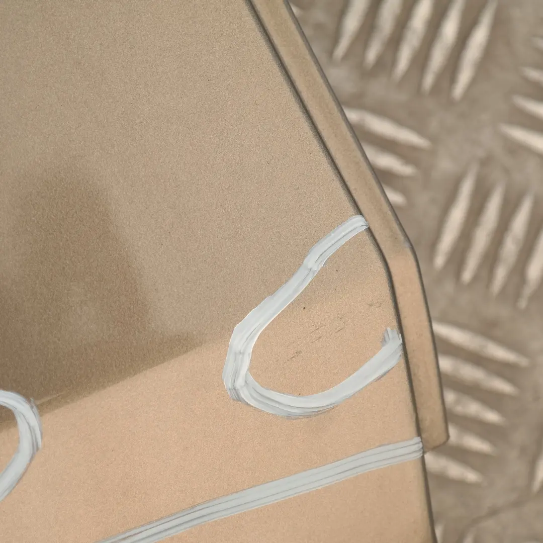 Puerta Trasera Derecha Sonora Metallic - A23 para BMW 2 E87 E87N con número de pieza 41527191018 BMW 2 E87 E87N Puerta Trasera Derecha Sonora Metallic - A23 - SKU 7191018-SON2 - Número de pieza 41527191018