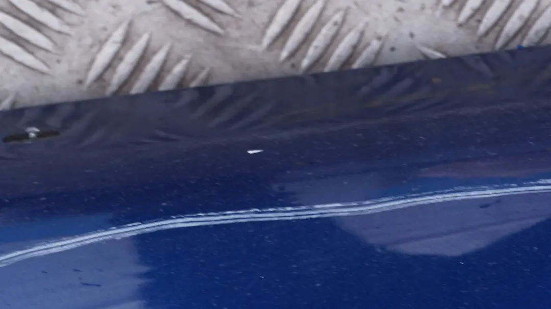 Nakładka listwa próg lewy M-Pakiet do BMW E87 o numerze 33557 BMW E87 Nakładka listwa próg lewy M-Pakiet - SKU 0033557-LMB2 - Numer Części 33557