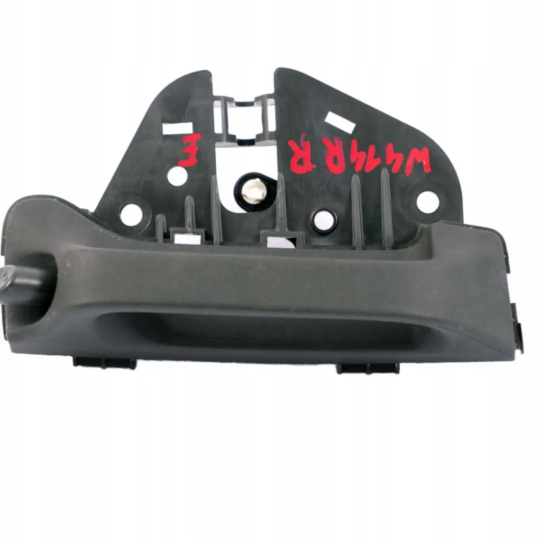 W414 Maniglia interna apriporta scorrevole posteriore destra O/S per Mercedes Vaneo con numero di parte A4147600761 Mercedes Vaneo W414 Maniglia interna apriporta scorrevole posteriore destra O/S - SKU A4147600861 - Numero di parte A4147600761