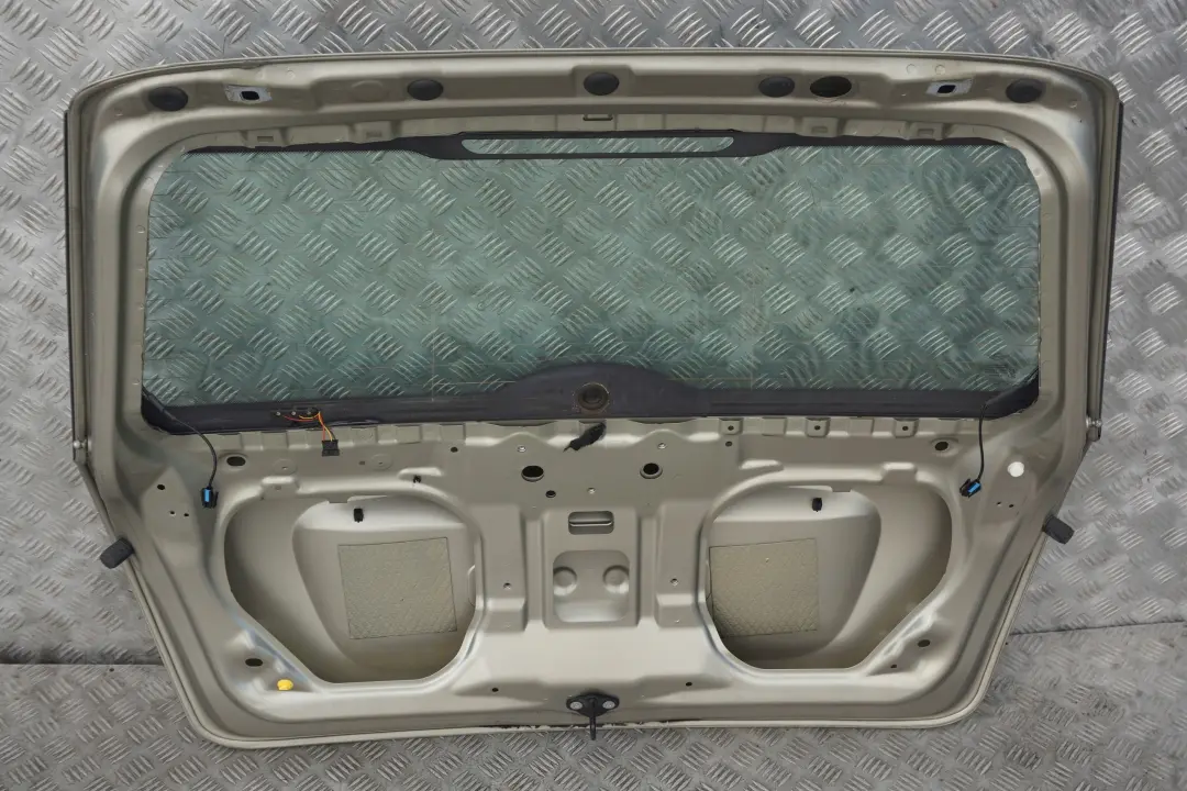 Klapa tylna tył sparkling silver A60 do MINI R56 o numerze 2752015 MINI R56 Klapa tylna tył sparkling silver A60 - SKU 2752015-SS6 - Numer Części 2752015