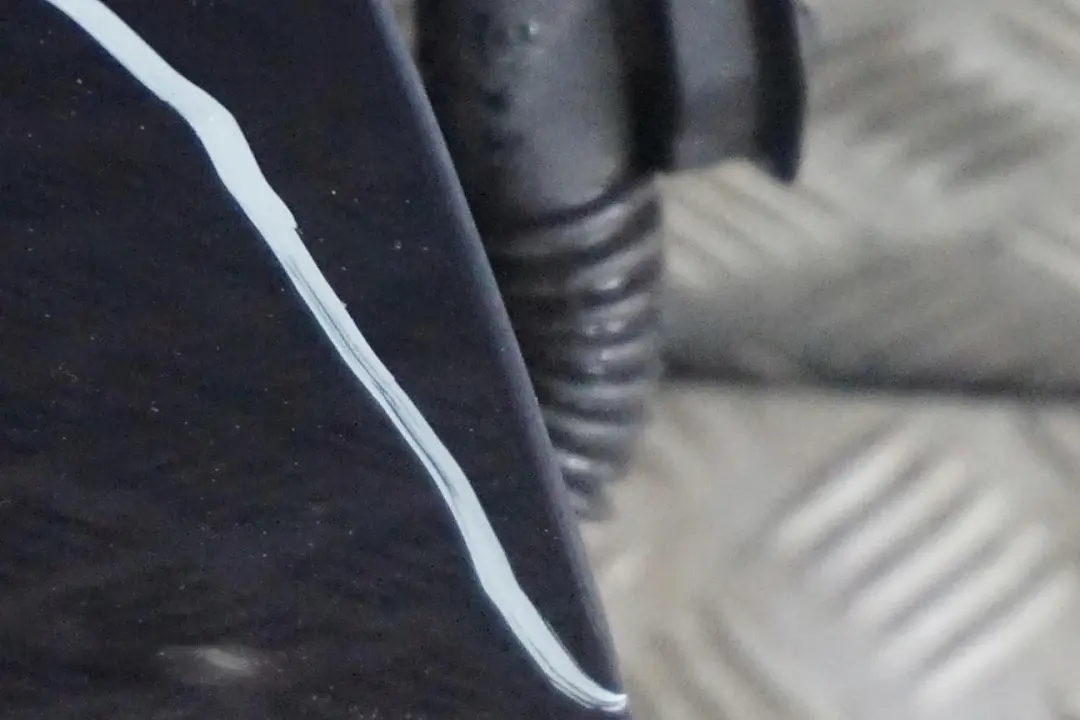 BMW 5 E60 E61 LCI Tür Vorne Rechts Tiefseeblau Blau Metallic - A76 - SKU 7202340-DSB - Teilenummer 7202340