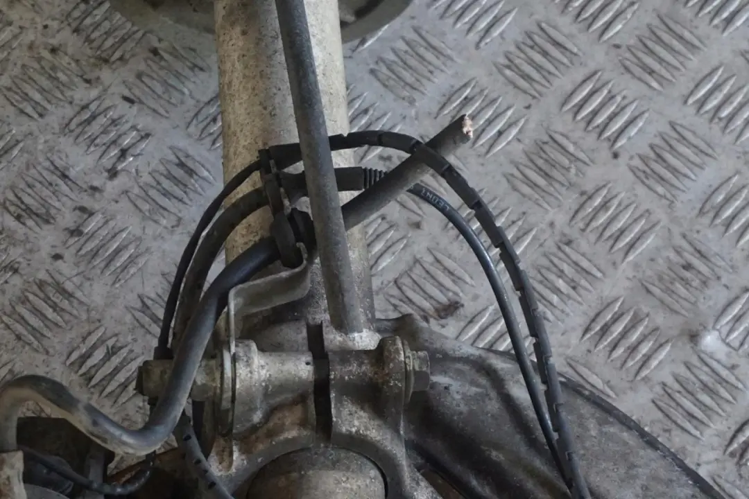 730i M54 231PS Stoßdämpfer Federbein vorn links Schwenklager für BMW 7 er E65 mit Teilenummer 6786537 BMW 7 er E65 730i M54 231PS Stoßdämpfer Federbein vorn links Schwenklager - SKU 6786537 - Teilenummer 6786537