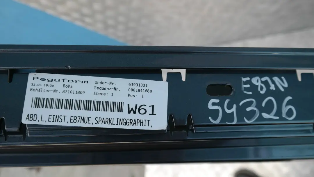Nakładka listwa próg lewy do BMW E87 LCI o numerze 51770036145 BMW E87 LCI Nakładka listwa próg lewy - SKU 0036145-SG4 - Numer Części 51770036145