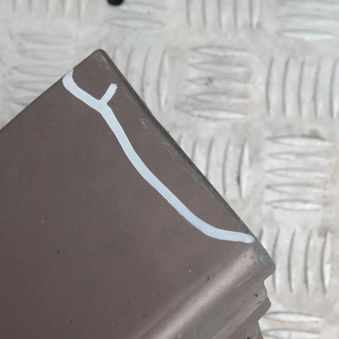 Bas de Porte Couverture Seuil Droite Gris Amethyste Gris A09 pour BMW E60 E61 à propos du numéro de pièce 150278 BMW E60 E61 Bas de Porte Couverture Seuil Droite Gris Amethyste Gris A09 - SKU 0150278-AG - Numéro de pièce 150278