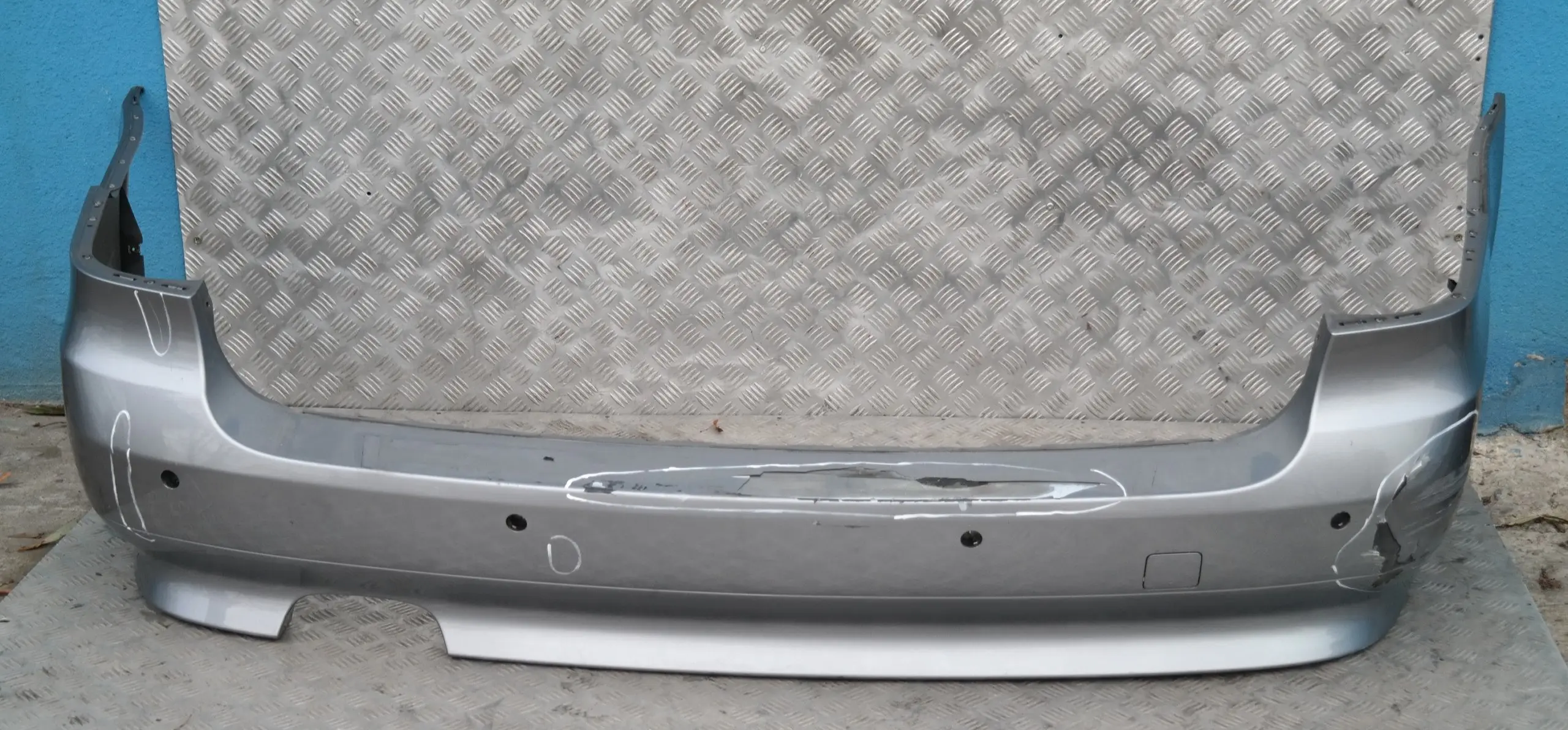 Genuine BMW 5 SERIES E61 Rear Bumper Trim Panel PDC Silbergrau A08 Silver Grey
