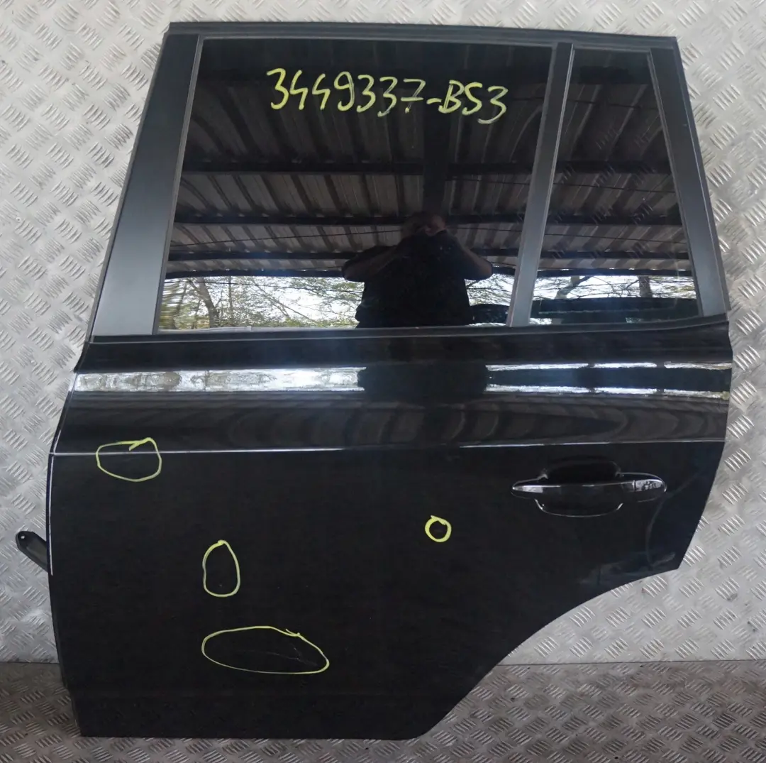 Drzwi lewe tylne tył black saphire do BMW E83 X3 o numerze 3449337 BMW E83 X3 Drzwi lewe tylne tył black saphire - SKU 3449337-BS3 - Numer Części 3449337
