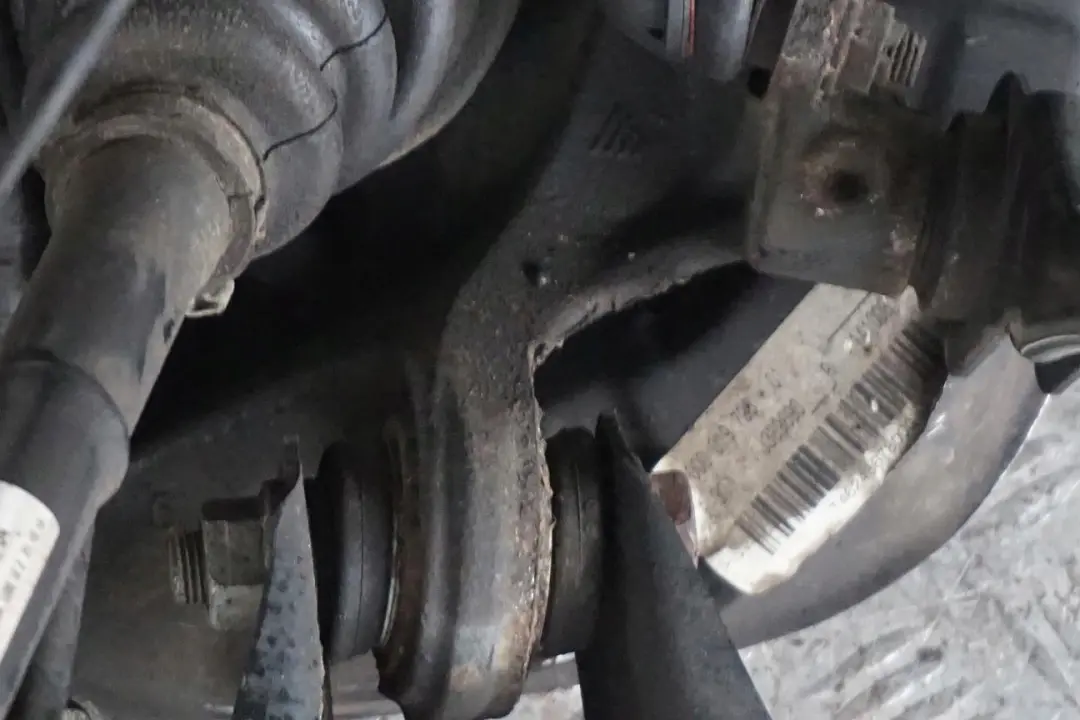BMW F30 318d N47N 143 cv Trasera Derecha Suspension Pata Freno Pinza Disco - SKU 6792522 - Número de pieza 6792522