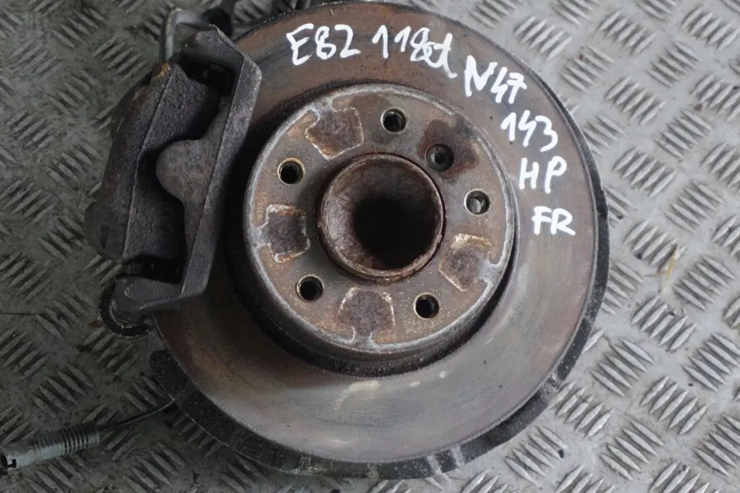 N47 Delantero Derecho Muelle Strut Freno Suspensión Pierna Cubo para BMW E82 118d con número de pieza 6786022 BMW E82 118d N47 Delantero Derecho Muelle Strut Freno Suspensión Pierna Cubo - SKU 6786022-3 - Número de pieza 6786022