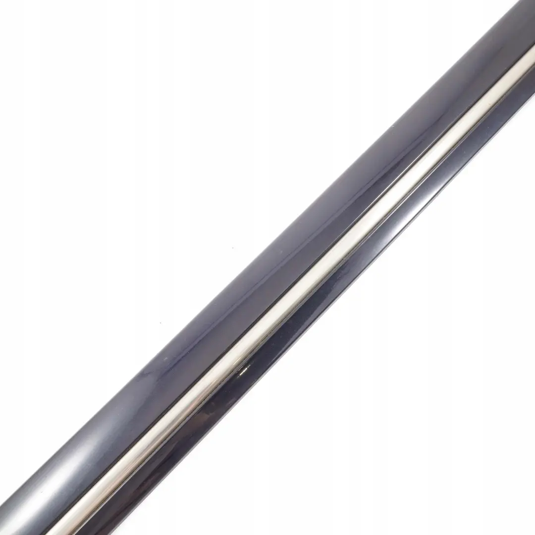 Mercedes-Benz E W210 Front Right Door Trim Strip Moulding Tanzanite Blue para con número de pieza A2106900482 Mercedes-Benz E W210 Front Right Door Trim Strip Moulding Tanzanite Blue - SKU A2106900482-TB - Número de pieza A2106900482